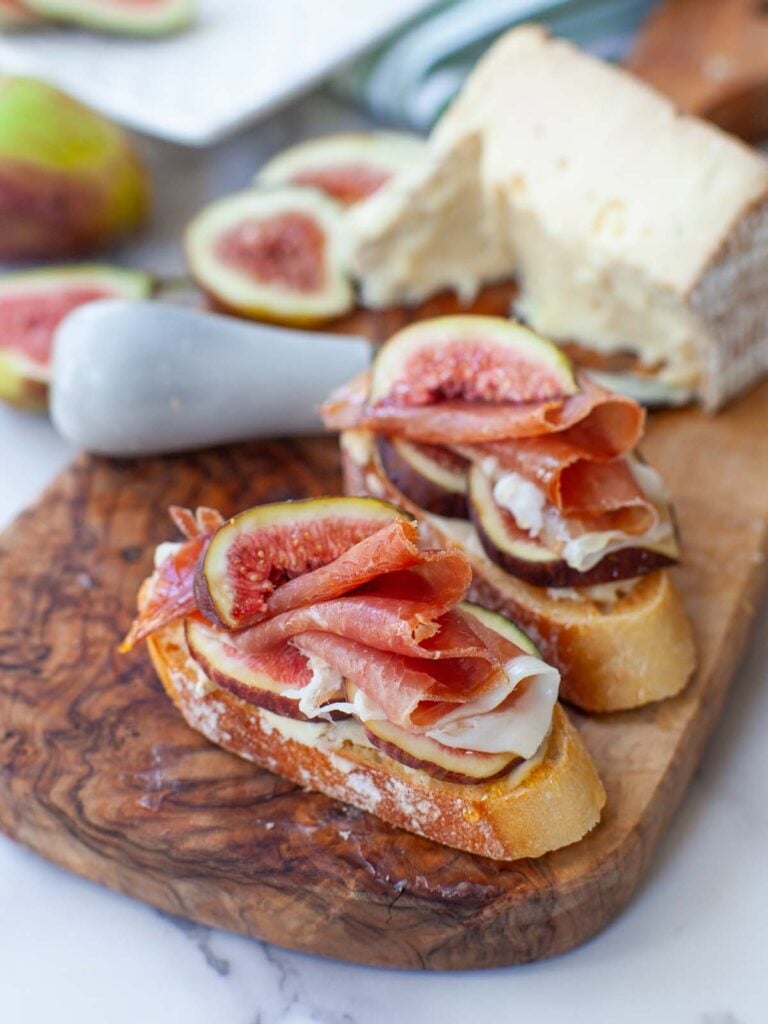 Unlock Prosciutto's Flavor: Master Italian Cured Ham in Your Kitchen